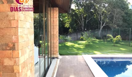 Vendo em Oportunidade bela Casa  Dúplex nascente  com 720m2, 5/4, sendo 4 suítes em Alphaville I Salvador  com piscina, espaço Gourmet, grande área verde com pomar, garagem - Alphaville I - Salvador /