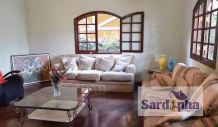 Casa em Condomínio à Venda - Nova Higienópolis - Jandira- SP