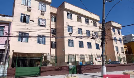Apartamento com 3 dormitórios à venda, 54 m² por R$ 210.000,00 - Olaria - Rio de Janeiro/RJ