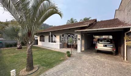 Casa com 3 dormitórios à venda, 144m² no bairro Vila Germer - Timbó/SC