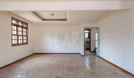 Casa à venda, 8 quartos, 1 suíte, 6 vagas, Santa Tereza - Belo Horizonte/MG