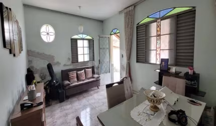Casa à venda, 2 quartos, 2 vagas, Nova Cachoeirinha - Belo Horizonte/MG