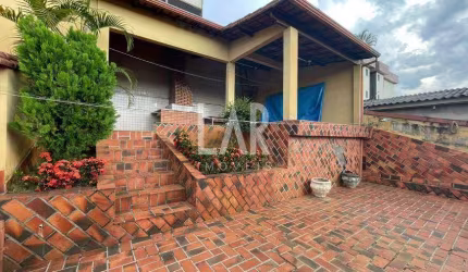 Casa à venda, 5 quartos, 1 suíte, 5 vagas, Alto Caiçaras - Belo Horizonte/MG