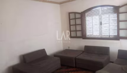 Casa à venda, 5 quartos, 2 vagas, Sagrada Família - Belo Horizonte/MG
