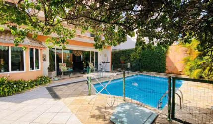 Casa com 4 quartos à venda, 354 m² por R$ 1.800.000 - Morada das Flores (Aldeia da Serra) - Santana de Parnaíba/SP