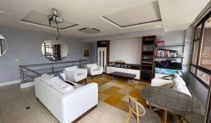Cobertura duplex sensacional na Av. 7 de setembro - Icaraí