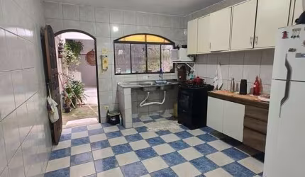 Taboão da Serra, sobrado no Pq. Pinheiros