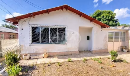 Casa com 4 quartos à venda na Rua Vinte e Dois de Abril, 608, Nossa Senhora das Graças, Canoas por R$ 349.000