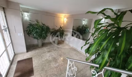 Apartamento com 3 quartos à venda na Rua Dona Leonor, 373, Rio Branco, Porto Alegre por R$ 467.000
