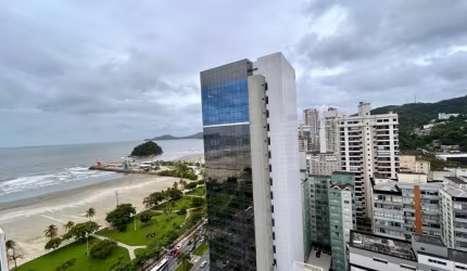 Apartamento de 2 suítes 82m², porteira fechada no José Menino 630mil