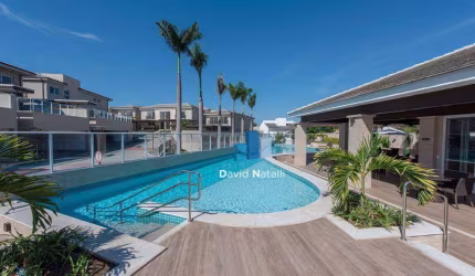 Cas em excelente condominio 5 suítes na  Mata da Praia.
