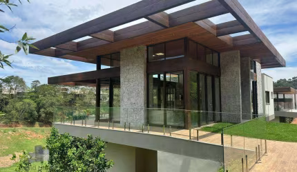 Viva o Luxo e a Tranquilidade nas Montanhas Capixabas