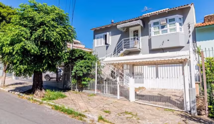 Casa em condomínio fechado com 8 quartos à venda na Avenida Assis Chateaubriand, 100, São Sebastião, Porto Alegre, 330 m2 por R$ 870.000