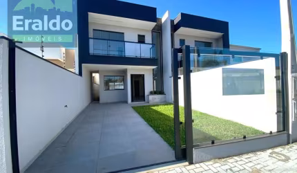 Sobrado em Balneário Canoas - Pontal do Paraná, PR