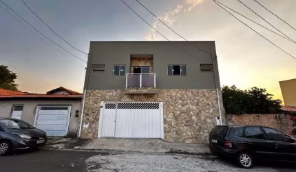 Sobrado à venda em Salto SP com 3 dormitórios sendo 1 suíte