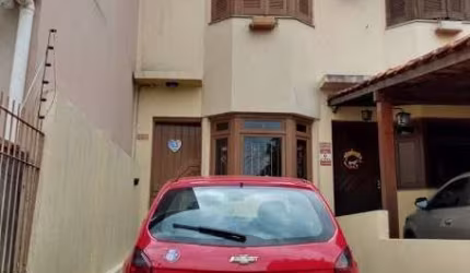 Casa com 3 quartos à venda na Zilah Totta, 538, Rubem Berta, Porto Alegre por R$ 395.000