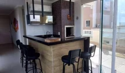 Cobertura Duplex mobiliada e decorada, a poucos passos da praia - Bombinhas/SC.