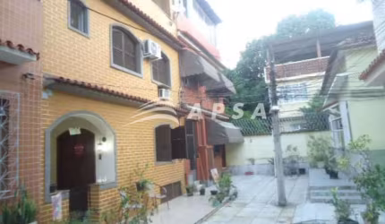 Casa com 4 quartos à venda na Rua Santa Luísa, Maracanã, Rio de Janeiro, 265 m2 por R$ 940.000