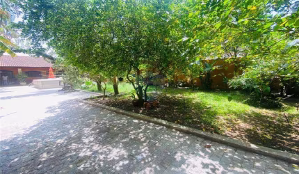 Casa no Guaiuba próximo praia e cercado de natureza.MARAVILHOSA.