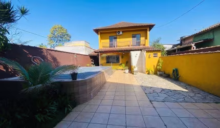 Casa com 3 dormitórios com suítes para aluguel, por R$ 5.000 - Santo Antônio - Guarujá/SP
