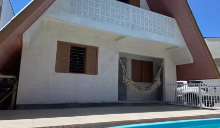 Casa Praia do Mar Grosso em Laguna - Ótima opção de investimento