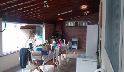 Chácara à venda no bairro Bairro dos Francos - Jambeiro/SP
