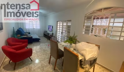Sobrado à venda no bairro Residencial Dalla Rosa - Taubaté/SP
