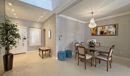 Casa com 3 quartos à venda na Rua José Cândido da Silva, 549, Balneário, Florianópolis por R$ 2.950.000