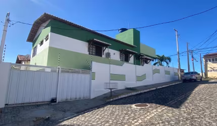 Belíssima casa em cidade verde