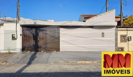 Casa a venda com 5 quartos no bairro Parque Burle em Cabo Frio