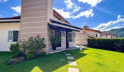Casa com 1 suíte + 2 quartos, Ilha da Figueira