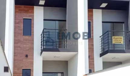 Casa geminada com 2 suítes, Tifa Martins