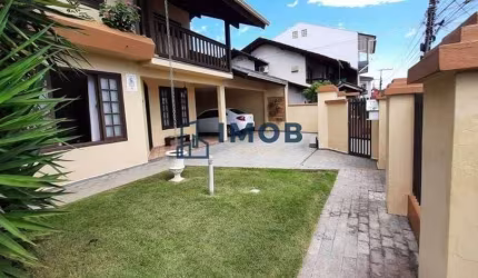 Casa com 4 quartos, Água Verde - Jaraguá do Sul