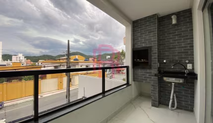 Apartamento, 02 dormitórios para locação anual em Balneário Camboriú