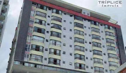 Apartamento reformado, 2 quartos com suíte, varanda, garagem, elevador e área de lazer. Localização privilegiada no Centro de Juiz de Fora.