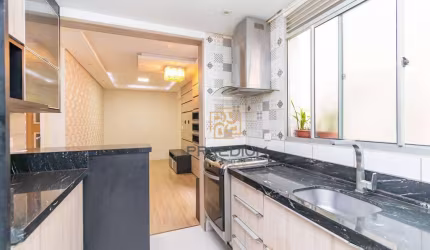 Apartamento com 2 dormitórios à venda, 47 m² por R$ 349.900,00 - Pinheirinho - Curitiba/PR