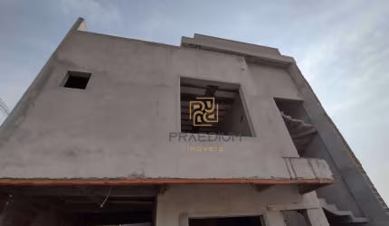 Sobrado com 3 dormitórios à venda, 127 m² por R$ 699.000 - Uberaba - Curitiba/PR