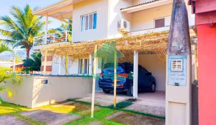 Sobrado Espetacular 4 Dorm com piscina Condomínio em condomínio fechado