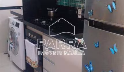 VENDE-SE APARTAMENTO NO PRAÇA ESMERALDA - MARILIA/SP
