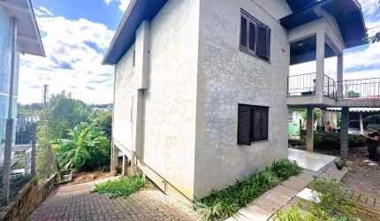 Casa com 4 quartos à venda na Minas Gerais, 1100, Bela Vista, Farroupilha por R$ 467.000