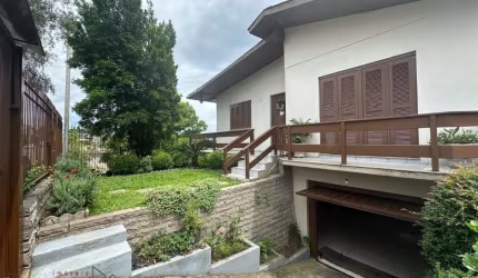 Casa em condomínio fechado com 4 quartos à venda na Jacomina Veronese, 164, Primeiro de Maio, Farroupilha por R$ 890.000