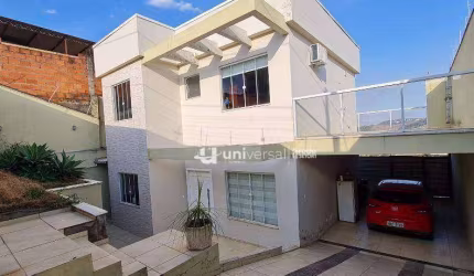 Casa com 2 quartos à venda, 149 m² por R$ 520.000 - Fontesville II - Juiz de Fora/MG