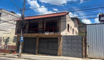 Casa com 3 quartos à venda, 230 m² por R$ 1.290.000 - Bairu - Juiz de Fora/MG