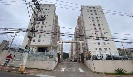 Apartamento com 2 quartos para alugar, 61 m² por R$ 1.100,00/mês - Democrata - Juiz de Fora/MG