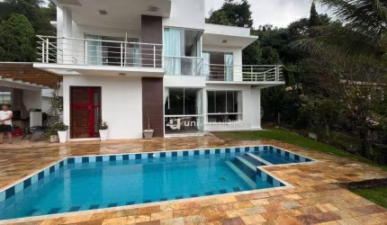 Casa com 5 Quartos, 300 m² - venda por R$ 1.200.000 ou aluguel por R$ 5.300/mês - Fontesville - Juiz de Fora/MG