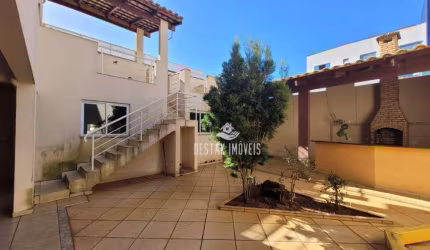 Casa com 5 quartos à venda no Bairro Lidice - Uberlândia/MG