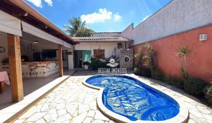 Casa com 4 quartos à venda no Bairro Vigilato Pereira - Uberlândia/MG