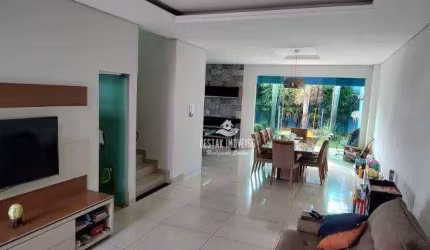 Sobrado com 3 quartos à venda, bairro Jardim Patrícia - Uberlândia/MG