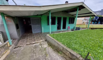Casa com pátio - Bairro Cidade Nova