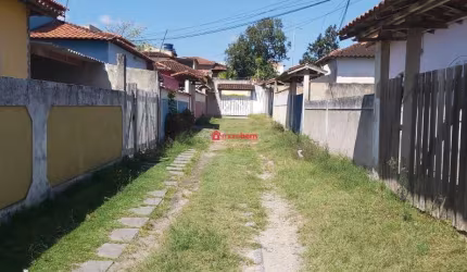 Casa com dois quartos em São Pedro da Aldeia